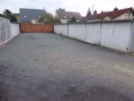 location parking à franconville (95130)  96 €