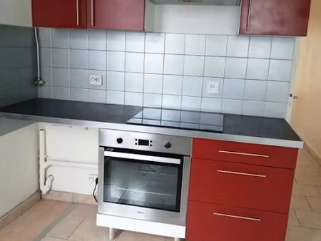 location maison 3 pièces 60 m² à angouleme (16000)  730 €