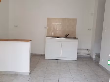location maison 2 pièces 20 m² à marle (02250)  300 €