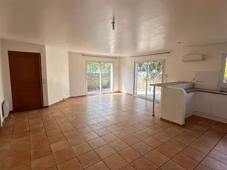 location maison 4 pièces 90 m² à beziers (34500)  1 150 €