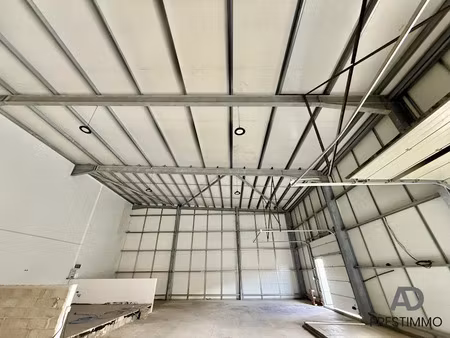 location locaux professionnels 1 pièce 256 m² à biguglia (20620)  1 980 €