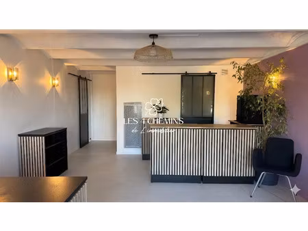 location locaux professionnels 2 pièces 60 m² à peynier (13790)  1 285 €