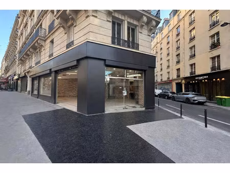 location locaux professionnels 204 m² à paris 11ème (75011)  7 343 €