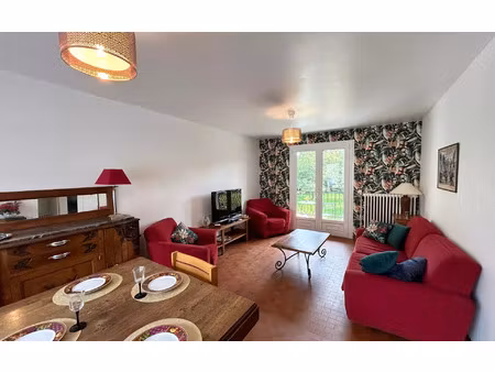 location appartement  m² t-2 à aire-sur-l'adour  550 €