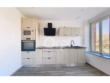 location maison  m² t-3 à gironcourt-sur-vraine  688 €