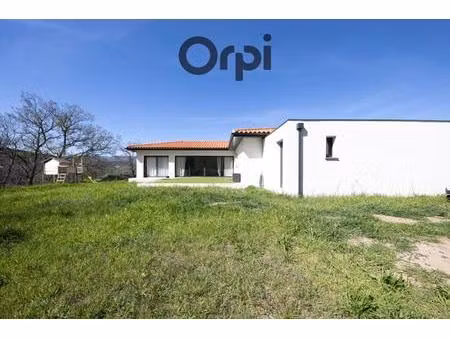 villa contemporaine 4 faces sur une parcelle de 1200m²