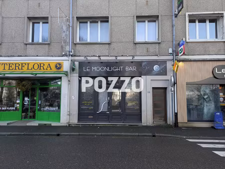 location bureaux et commerces à vire-normandie (14500) : à louer / 74m² vire-normandie