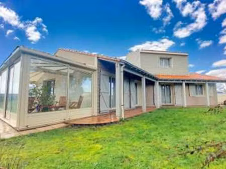 vente maison à saint-julien-de-concelles (44450) : à vendre / 140m² saint-julien-de-concel