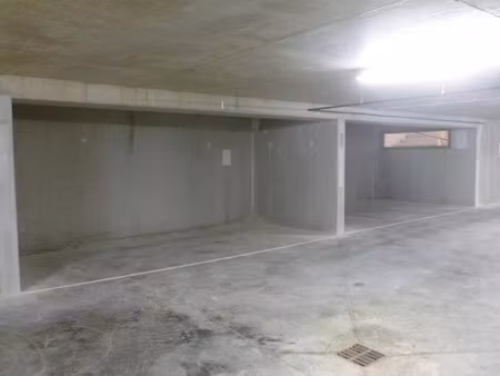 location garage à la tour-de-salvagny (69890)