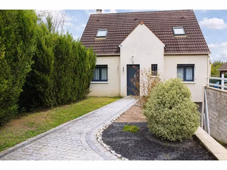 maison familiale sur sous-sol - 4 chambres -