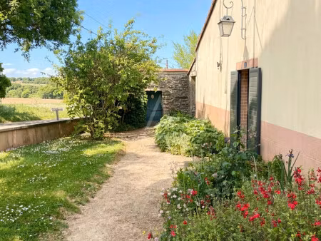 vente maison montaigu-vendée  139m² 6 pièces 280 000€ avec terrasse