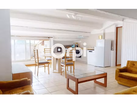 location appartement  43 m² t-2 à carqueiranne  824 €