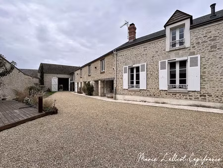 maison à vendre 8 pièces escrennes (45)  250m²  2 granges  4 chambres et +