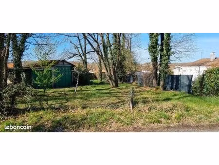 terrain constructible la couronne avec 2 garages