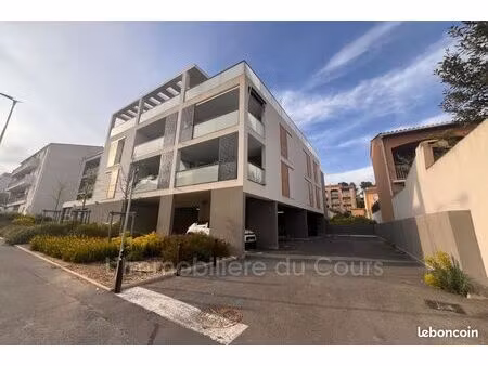 parking/box 12 m² martigues