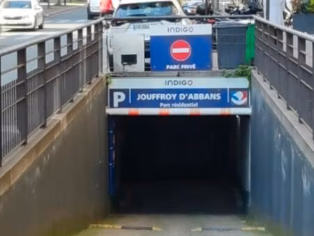 parking à louer parc indigo jouffroy (privé et vidéo-surveillé)