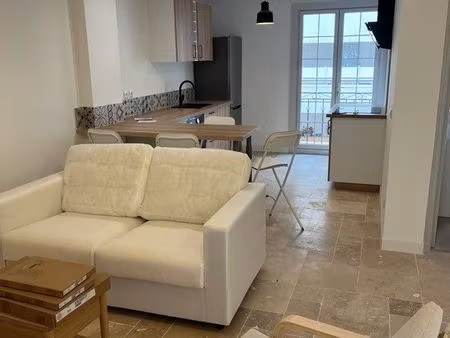 t2 40 m2 avec cour cœur de ville