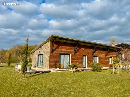 loue maison 98 m2 dans propriété