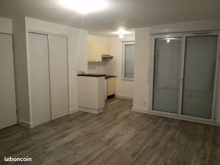 location t2 à cournon d'auvergne