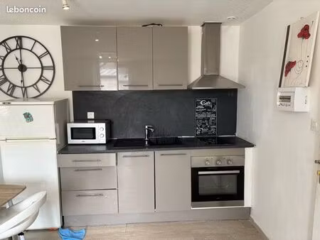 ?t2 meublé 34m2 au coeur de pouancé