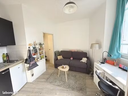 rennes 5 min fac de droit sciences po & metro studio entierement renove