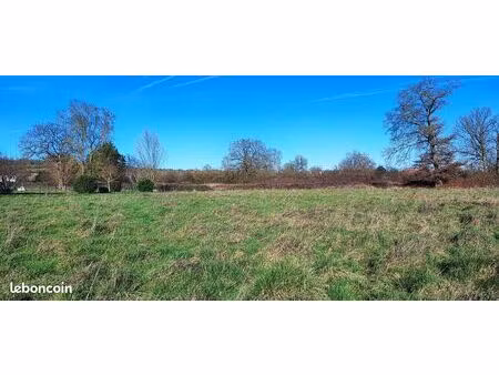 terrain 2157 m² saint amand montrond