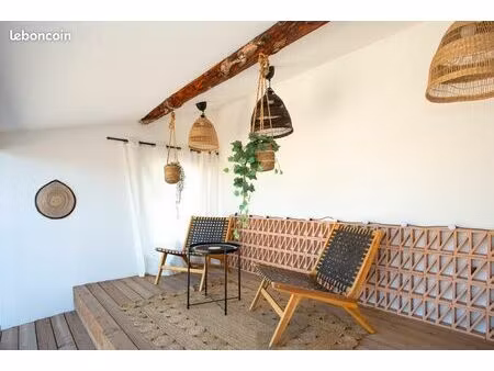 t2 meublé aix precheurs - duplex terrasse / centre - climatisation