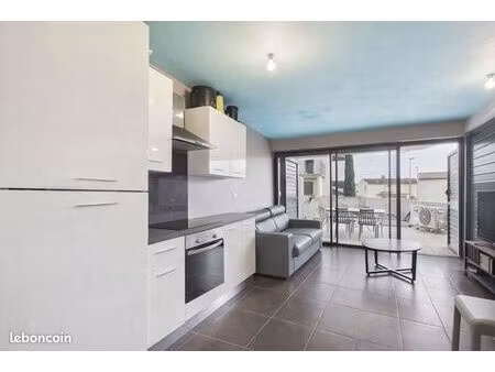 studio 1 pièce 30 m²