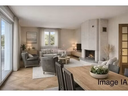 grande maison familiale avec fort potentiel - jardin arboré  dépendances et espace...