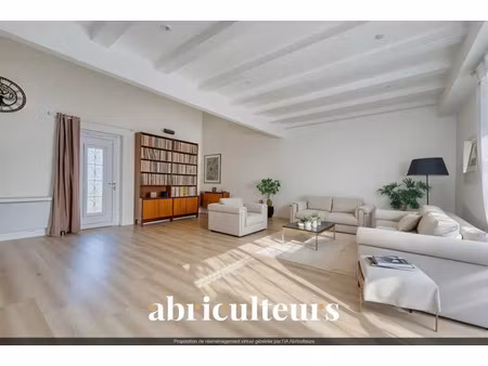 vente maison à saint-hilaire-de-villefranche (17770) : à vendre / 154m² saint-hilaire-de-v