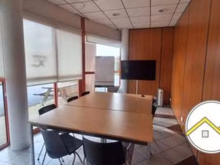 location bureaux et commerces à châteaubriant (44110) : à louer / 300m² châteaubriant