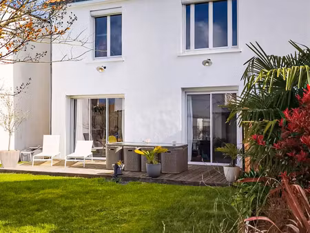 vente maison à la roche-sur-yon (85000) : à vendre / 110m² la roche-sur-yon