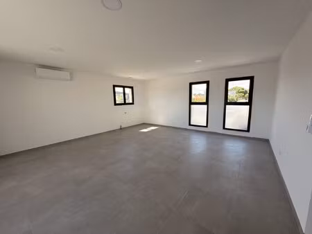 local commercial neuf