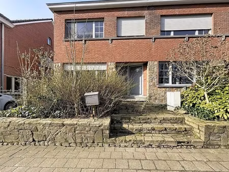 te renoveren halfopen bebouwing te koop in lotenhulle