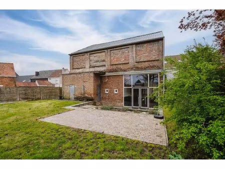 unieke loft met 5 kamers te koop in centrum desselgem