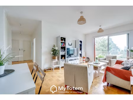 vaucresson 3 pièces lumineux dans un écrin de verdure avec b