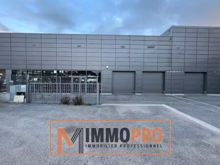 vente local d'activités 707 m²