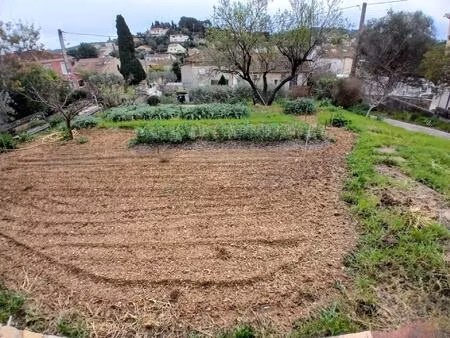 terrain constructible – la seyne-sur-mer (donicarde)