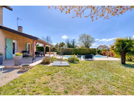 belle maison de 6 pièces - 165 m² - terrain 1036 m²