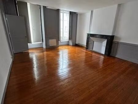 appartement 2 pièces 56 m²