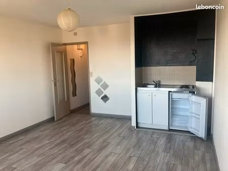 studio 25 m2 essey les nancy (charges  chauffage et eau chaude et froide inclus)