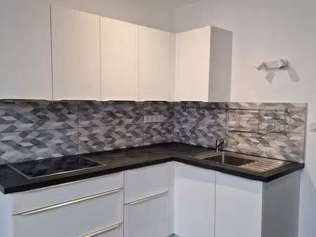 appart 2 piéces tbe  libre de suite  secteur chu vanteaux limoges ouest