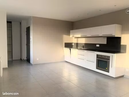 appartement 3 pièces 56 m²