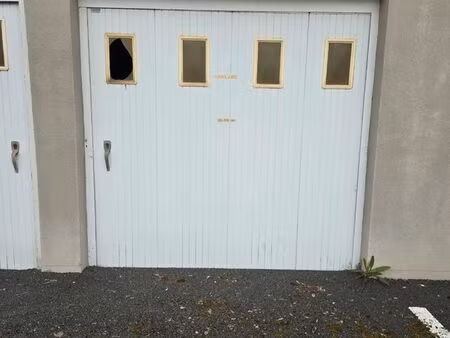 garage à louer