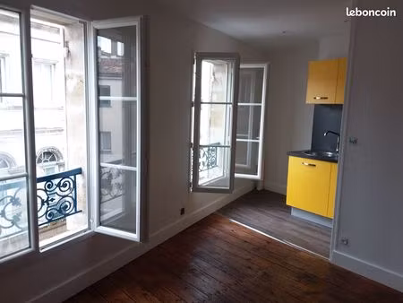 studio 1 pièce 20 m²