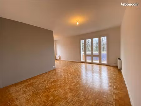 appartement 3 pièces 83 m²