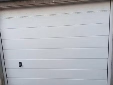 a louer garage 15 m² - rue de la porte brest