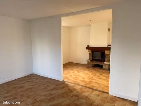 location maison trinay