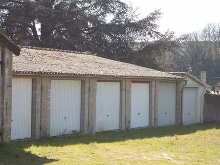 location parking montmorillon 86500