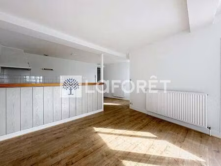 location appartement 3 pièces à thouars (79100) : à louer 3 pièces / 83m² thouars